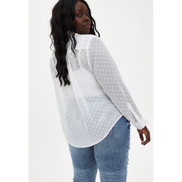 🆕Madison White Chiffon Dot Button Front Blouse - Picture 2 of 7